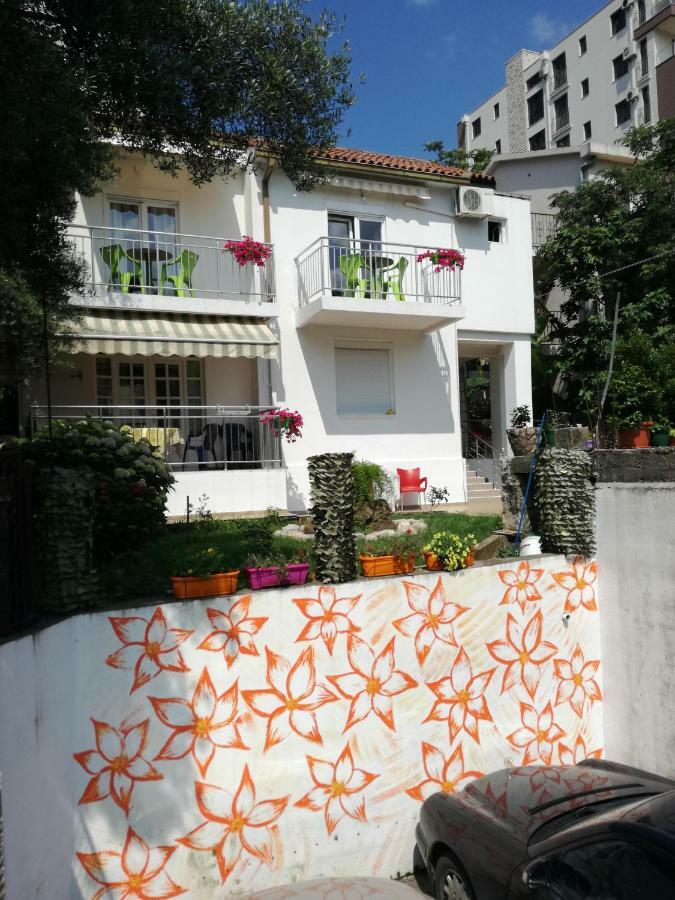 Guest House Vila Bak Budva Exterior foto